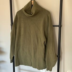 Free People oversized turtleneck sweater, Olive Green, size Large